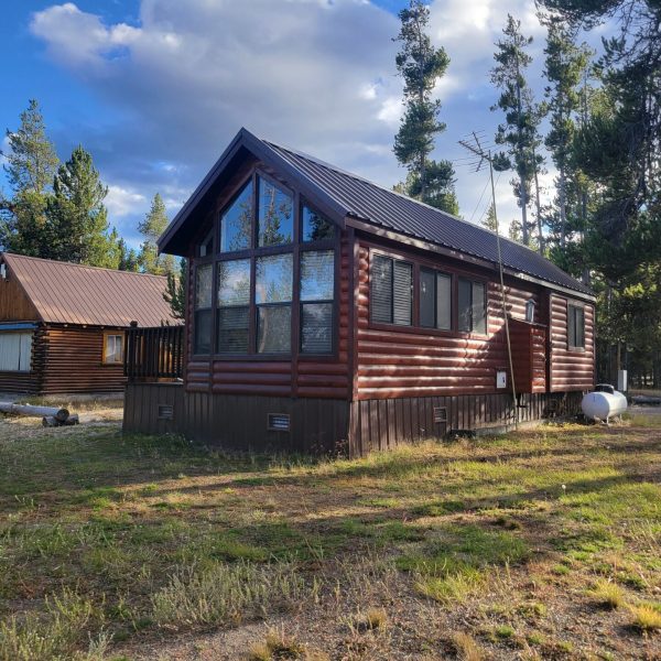 Madison Arm Campground Cabins & Cottages