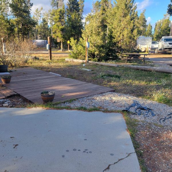 F1 RV Site Yellowstone