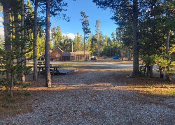 F27 RV Campsite Pullthrough