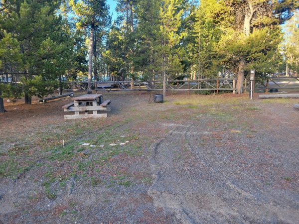 Full Hook Up RV Campsite F40