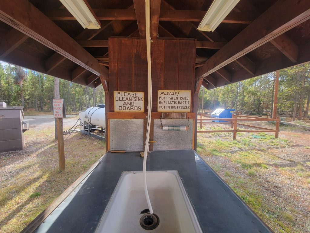 Fish Cleaning Station