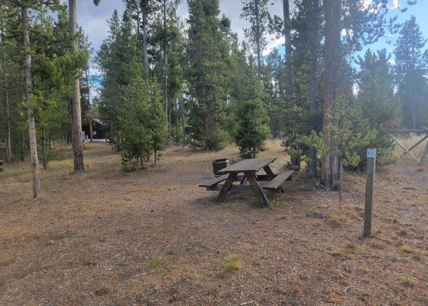 O15 Overflow Dry Camping Yellowstone Campsite