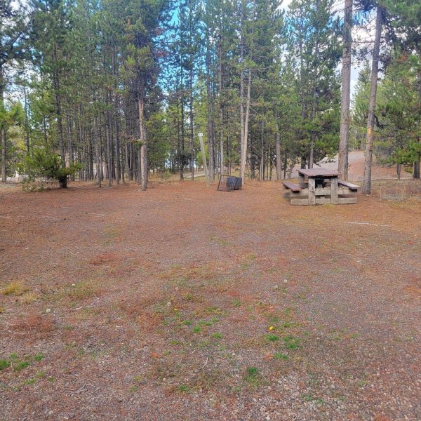 O9 Overflow Dry Camping Yellowstone Campsite