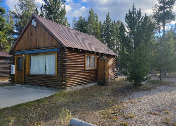 Cabin 2 Rear Side Yellowstone Park