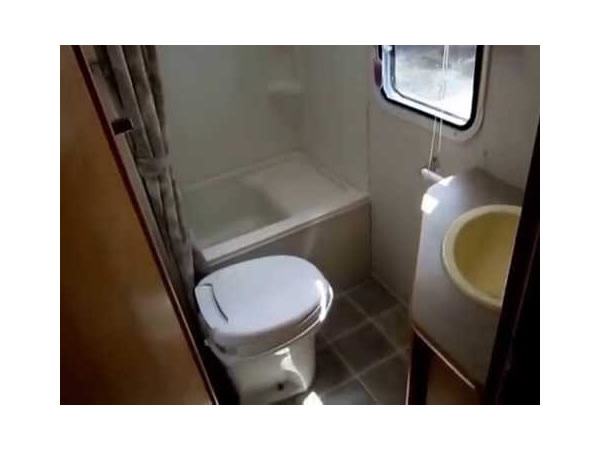 Trail Lite Bathroom