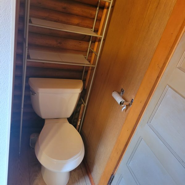 cabin 2 bathroom