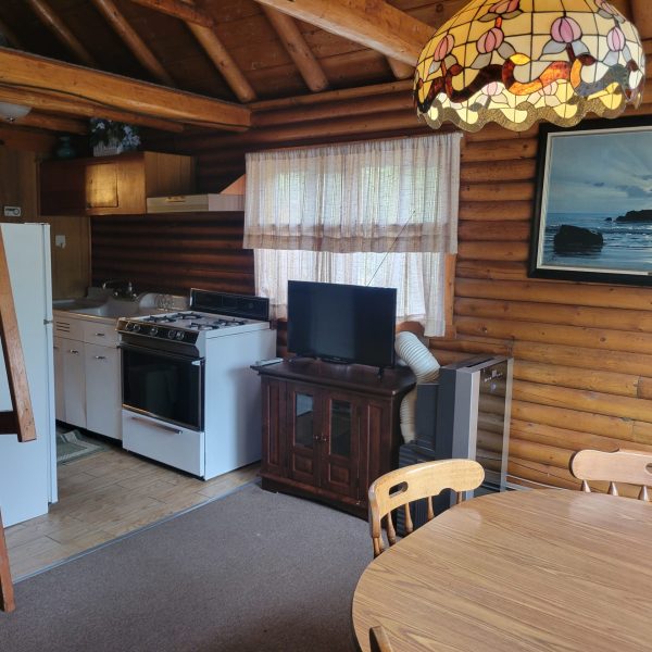 cabin 2 dining room